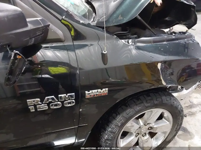 2017 RAM 1500 BIG HORN  4X4 5'7 BOX