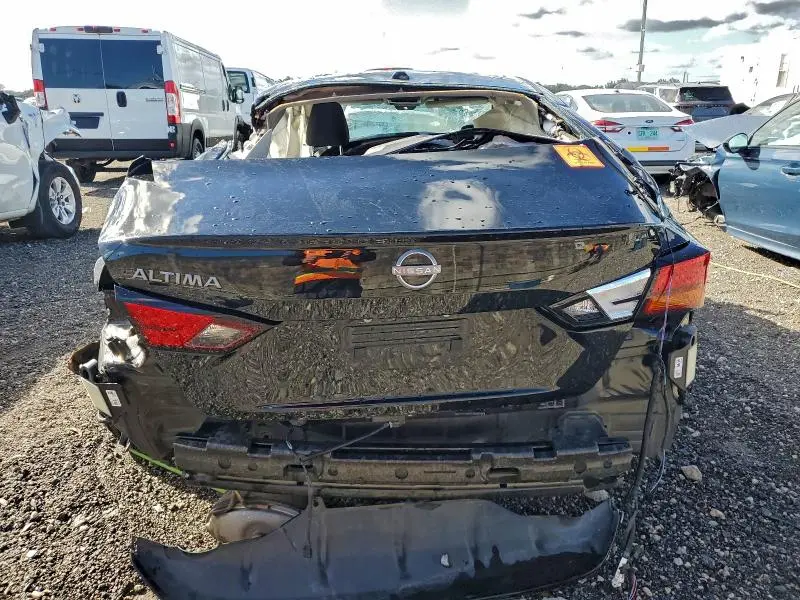 2025 NISSAN ALTIMA SV  