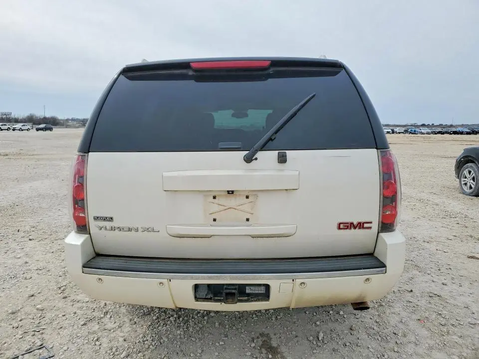 2012 GMC YUKON XL DENALI  