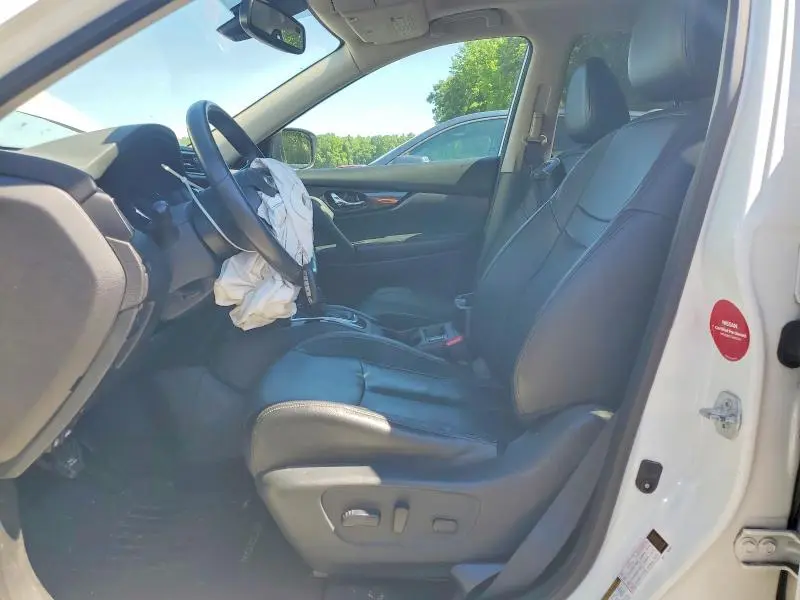 2017 NISSAN ROGUE SL  