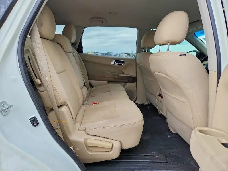 2016 NISSAN PATHFINDER S  