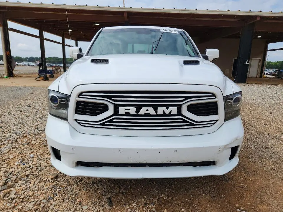 2018 RAM 1500 SPORT  