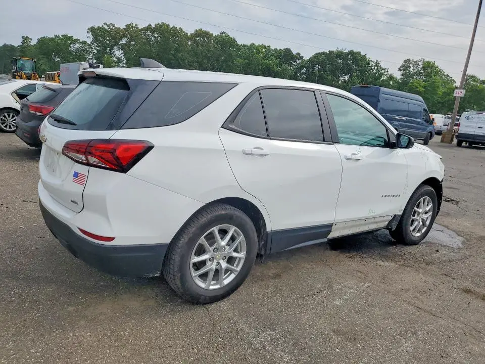 2022 CHEVROLET EQUINOX LS  