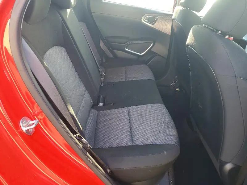 2021 KIA SOUL LX  
