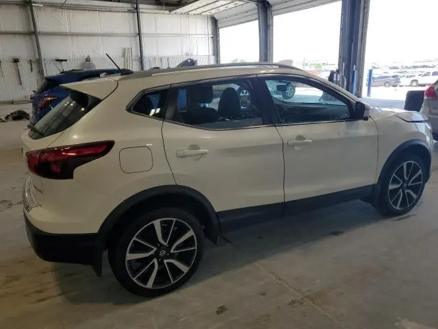 2017 NISSAN ROGUE SPORT S  