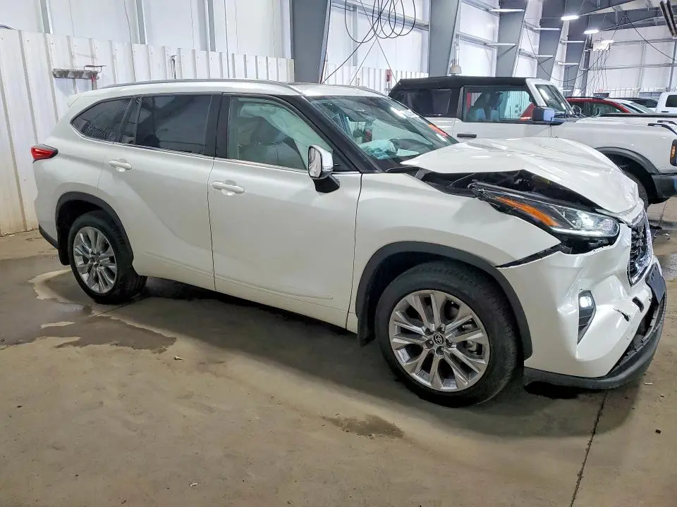 2020 TOYOTA HIGHLANDER LIMITED  