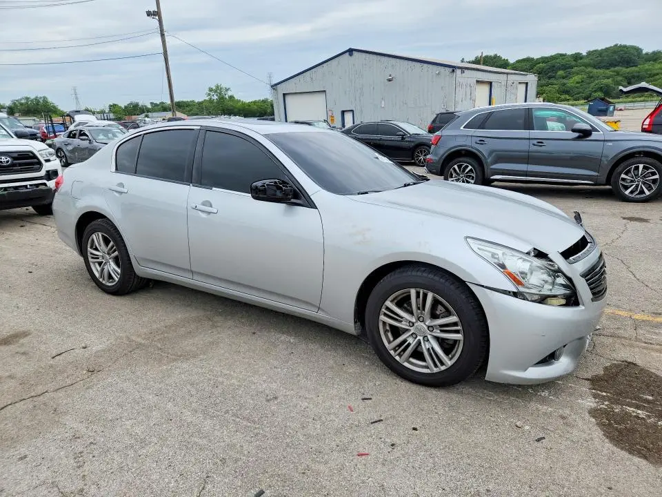 2010 INFINITI G37   