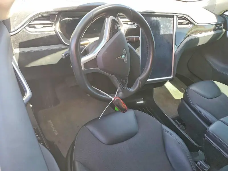 2015 TESLA MODEL S   