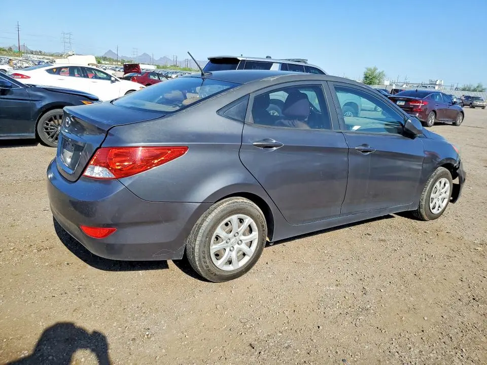 2012 HYUNDAI ACCENT GLS  