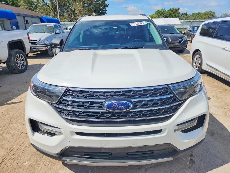 2021 FORD EXPLORER XLT  