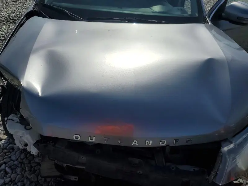 2019 MITSUBISHI OUTLANDER SE  