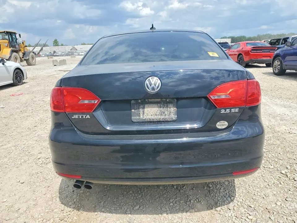2012 VOLKSWAGEN JETTA SE  
