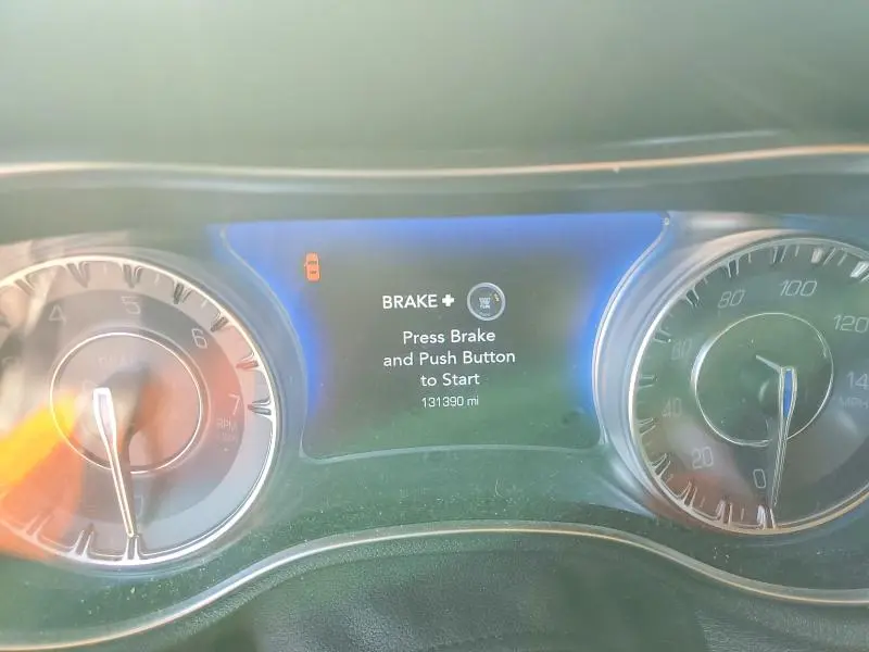 2019 CHRYSLER 300 LIMITED  
