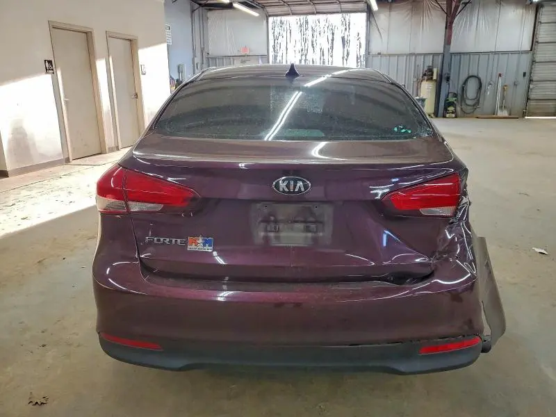 2018 KIA FORTE LX  
