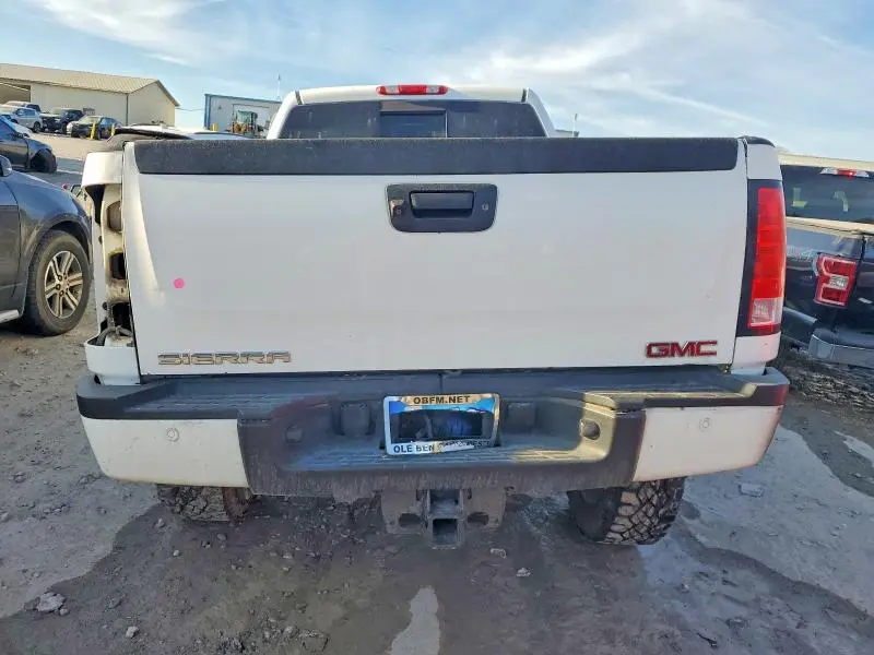 2014 GMC SIERRA K2500 DENALI  