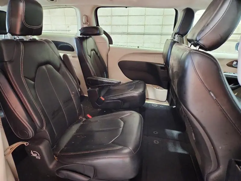 2020 CHRYSLER VOYAGER LXI  