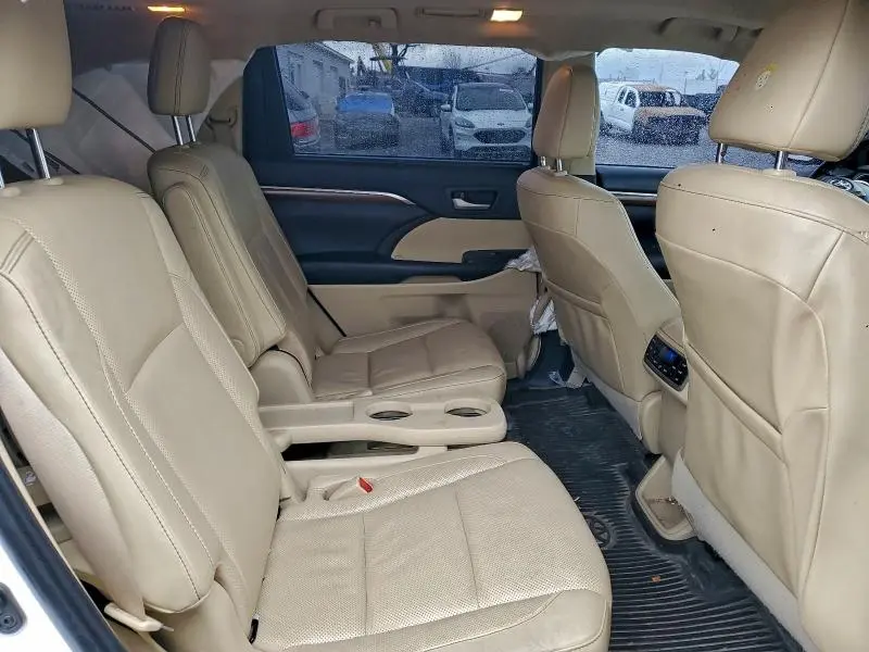2019 TOYOTA HIGHLANDER LIMITED PLATINUM  