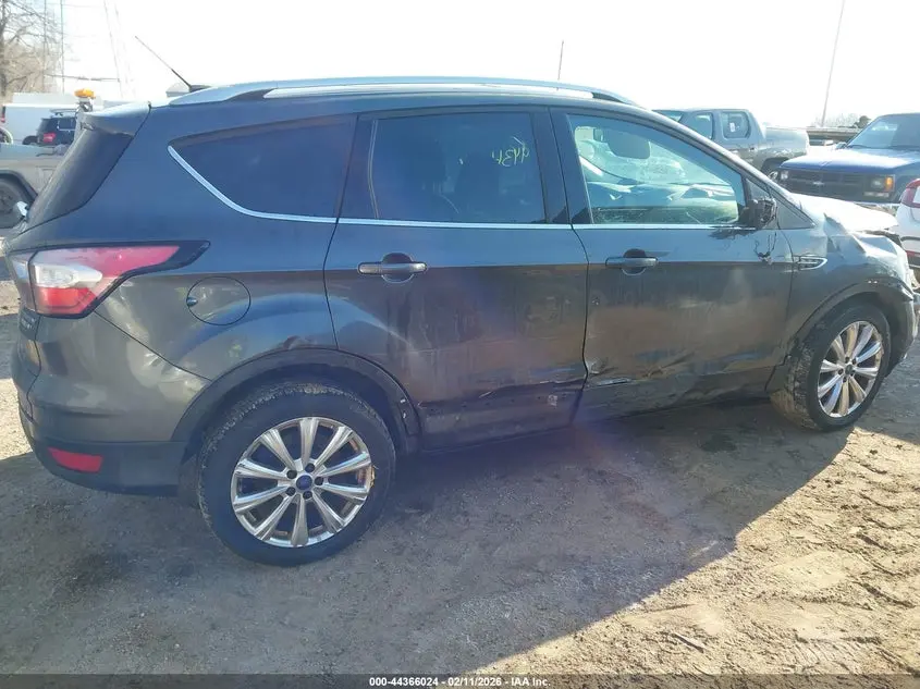 2017 FORD ESCAPE TITANIUM