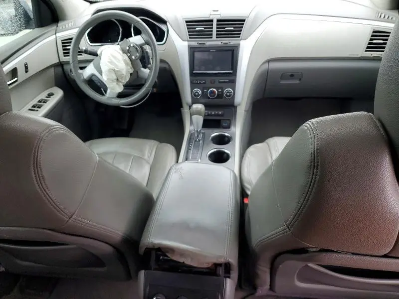 2011 CHEVROLET TRAVERSE LT  