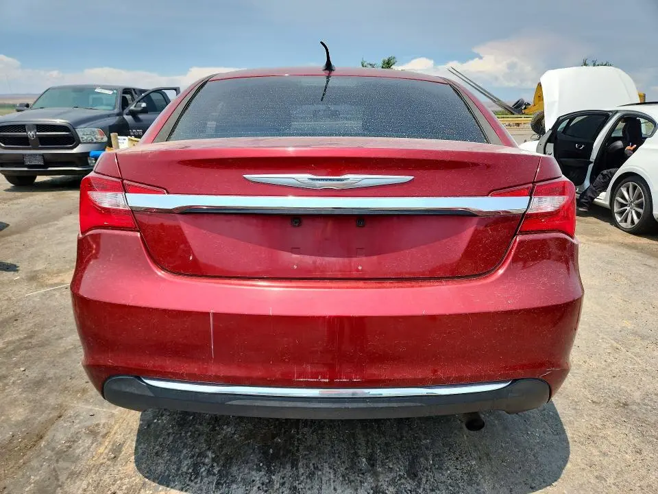 2013 CHRYSLER 200 LX  