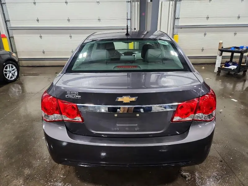 2011 CHEVROLET CRUZE LS  
