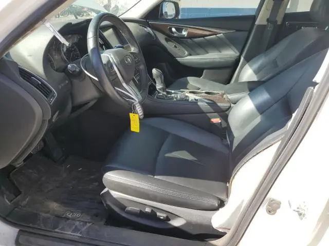 2018 INFINITI Q50 LUXE  