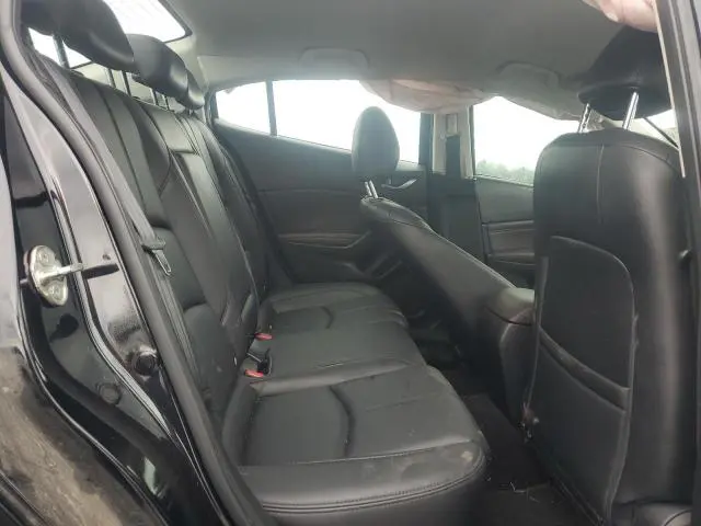 2018 MAZDA 3 TOURING  