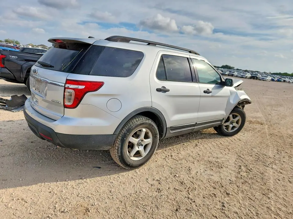 2013 FORD EXPLORER BASE  