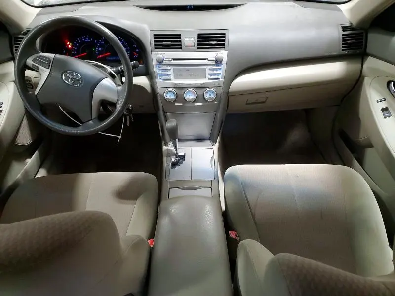 2010 TOYOTA CAMRY LE  