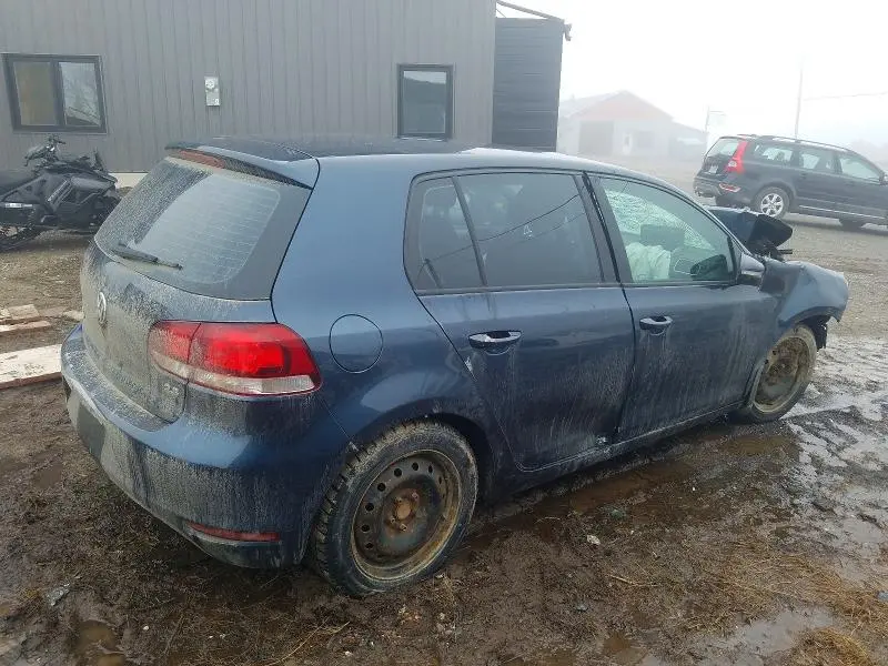 2013 VOLKSWAGEN GOLF   
