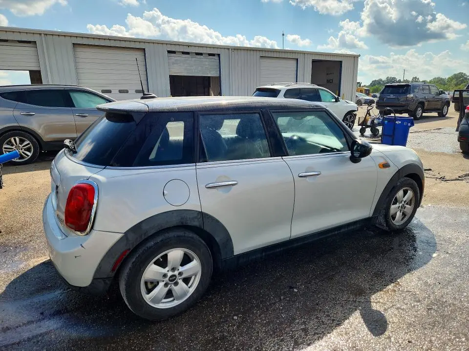 2015 MINI COOPER   