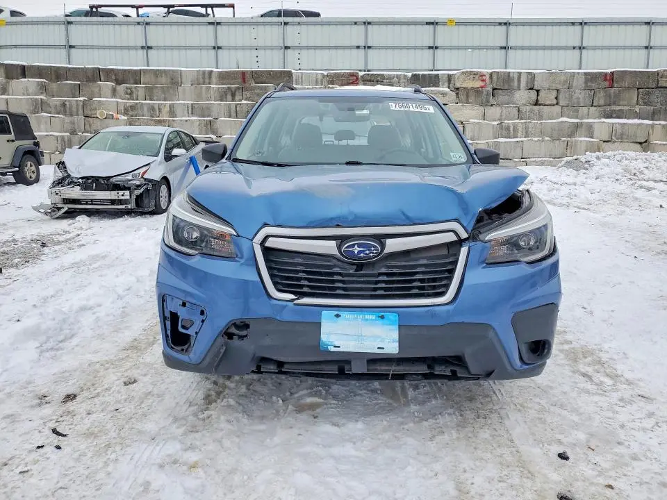 2021 SUBARU FORESTER   