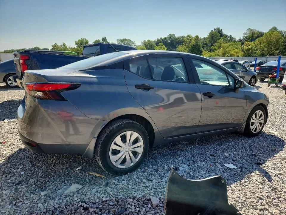 2021 NISSAN VERSA S  