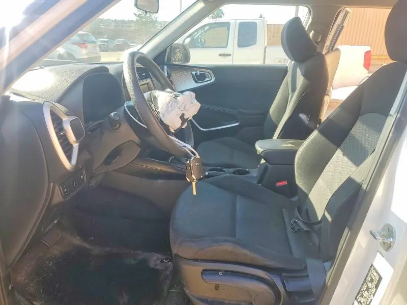 2021 KIA SOUL LX  
