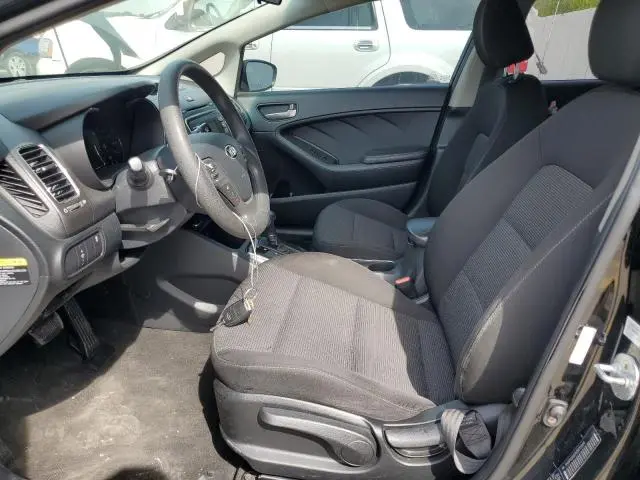 2017 KIA FORTE LX  