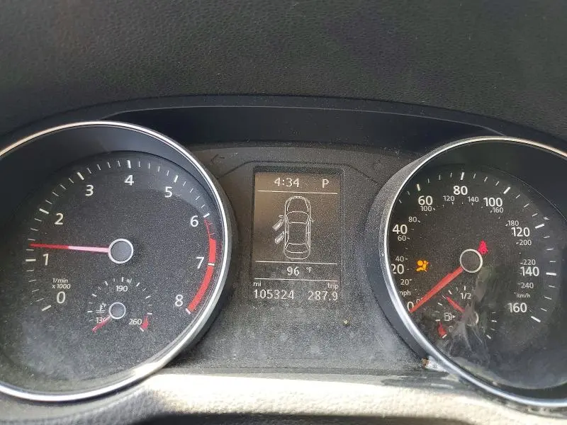 2016 VOLKSWAGEN PASSAT SE  
