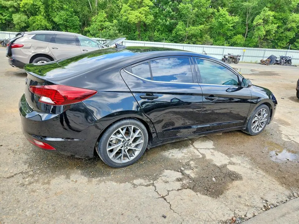2019 HYUNDAI ELANTRA LIMITED  