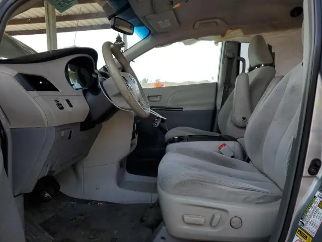 2011 TOYOTA SIENNA LE  