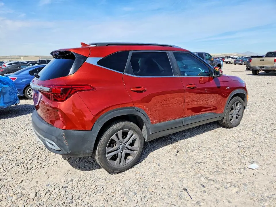 2021 KIA SELTOS S  