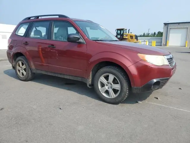 2010 SUBARU FORESTER XS  