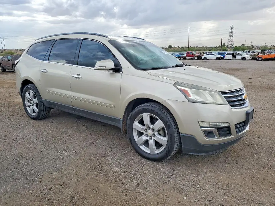 2016 CHEVROLET TRAVERSE LT  