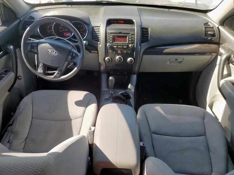 2012 KIA SORENTO BASE  
