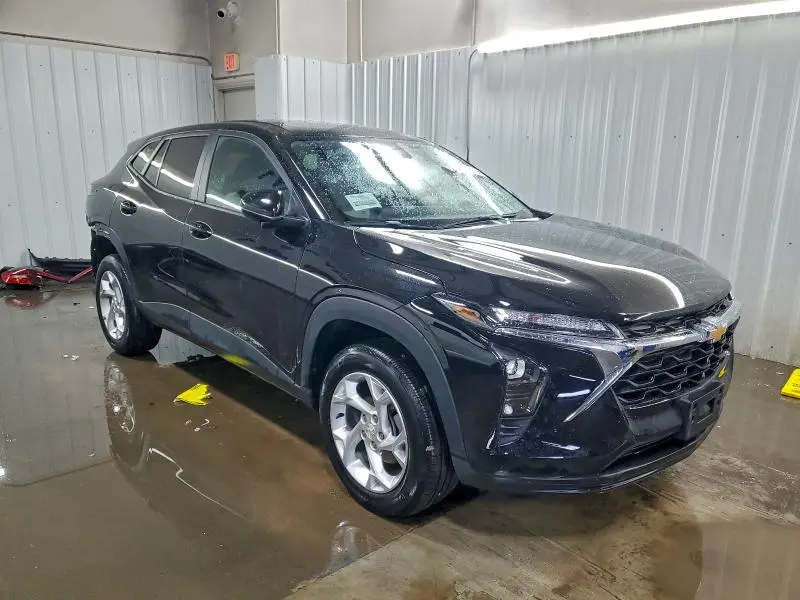 2024 CHEVROLET TRAX LS  