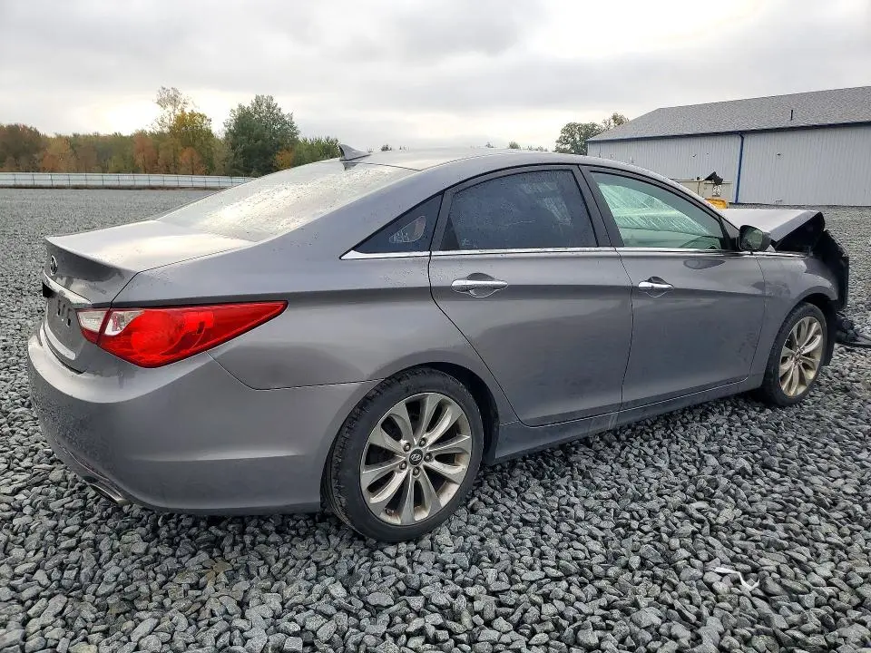 2011 HYUNDAI SONATA SE  