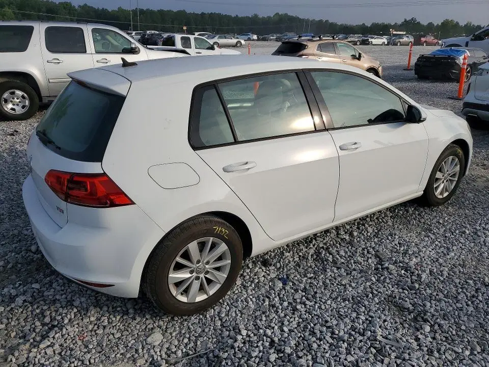 2016 VOLKSWAGEN GOLF S/SE  