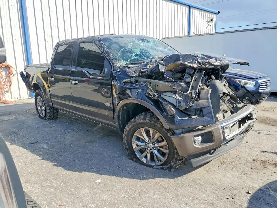 2017 FORD F150 SUPERCREW  
