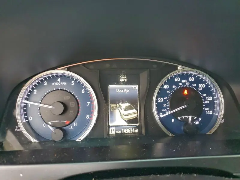 2016 TOYOTA CAMRY LE  