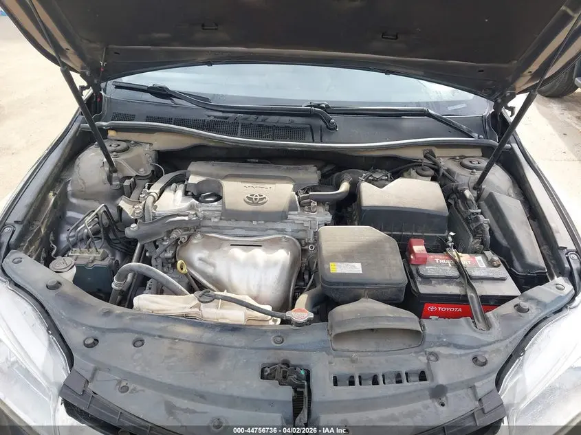 2016 TOYOTA CAMRY SE