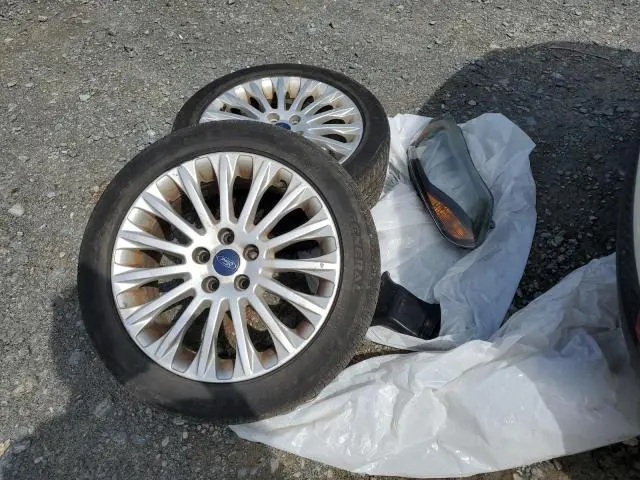 2012 FORD FOCUS TITANIUM  