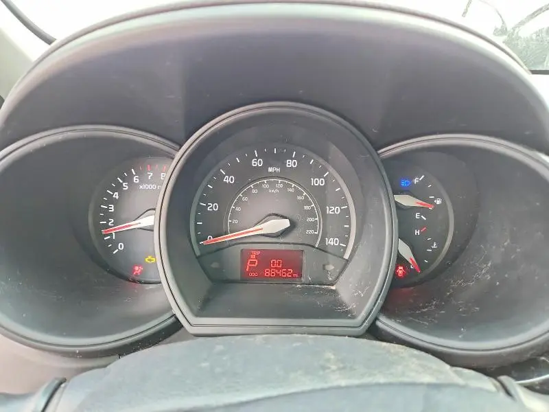 2016 KIA RIO LX  